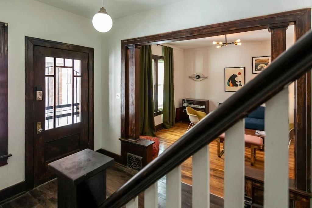 Luxe Mid-Century Styled Historic Townhouse #1 Villa Детройт Екстериор снимка